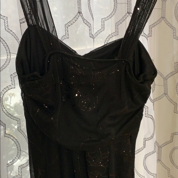 Black cocktail dress asymmetrical hem - Picture 5 of 8